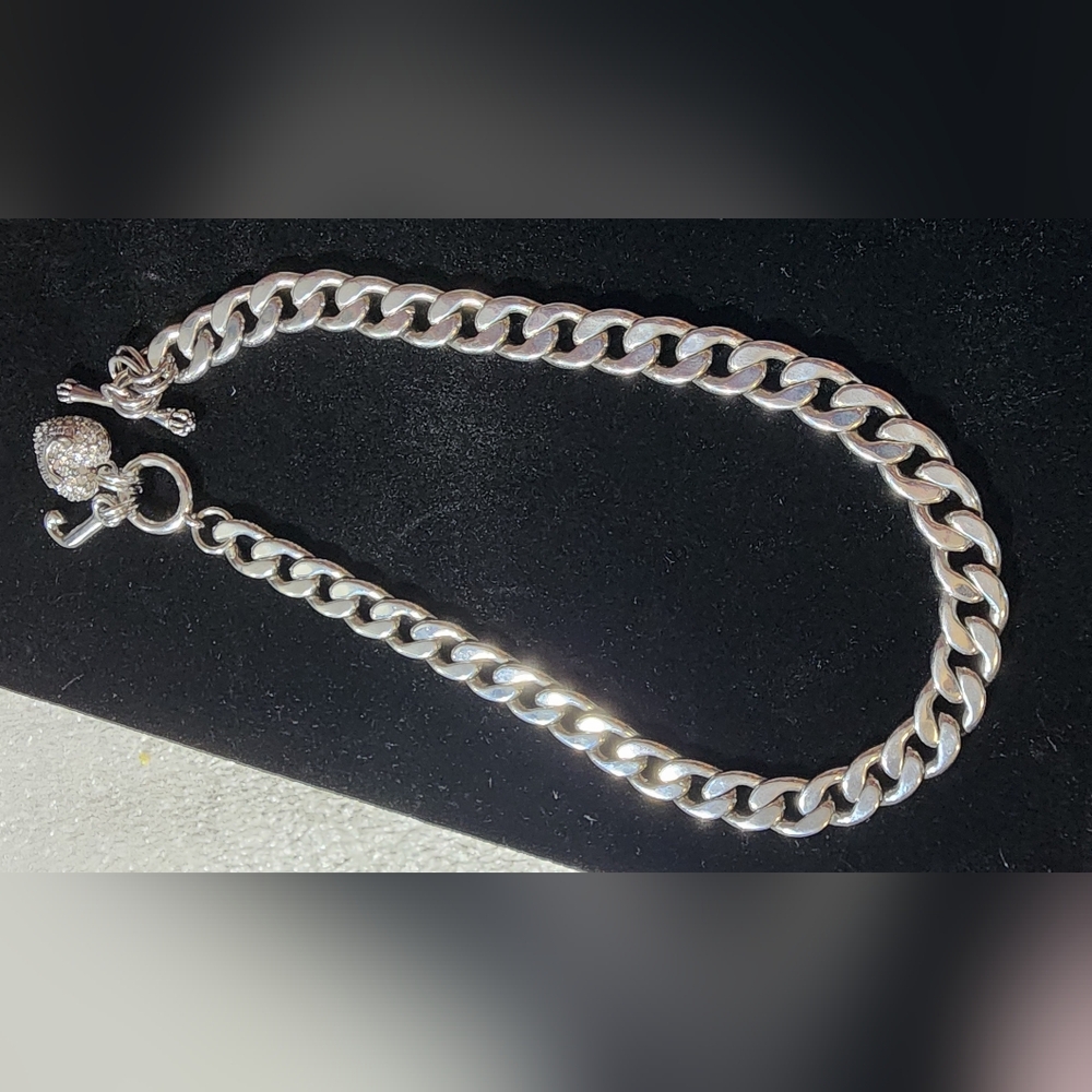 Juicy Couture Silvertone Chunky,Silver Chain with Heart and J Charm toggle,clasp - Picture 8 of 9
